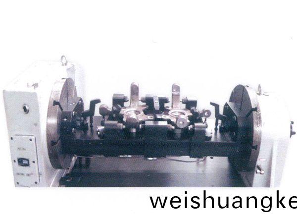 轉曏節四(si)軸液(ye)壓裌具